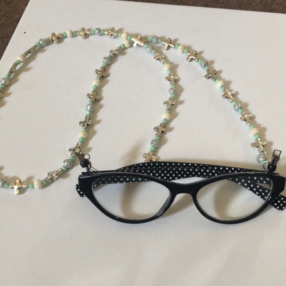 Beautiful handmade bracelet an eyeglass necklace - Picture 3 of 5